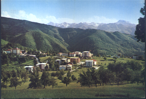 Panorama di S. Giacomo da roccia dell'aquila - 1970